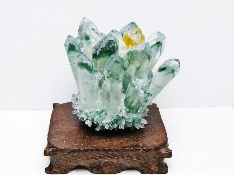 緑水晶 クラスター 原石 台座付属 一点物 182-7502