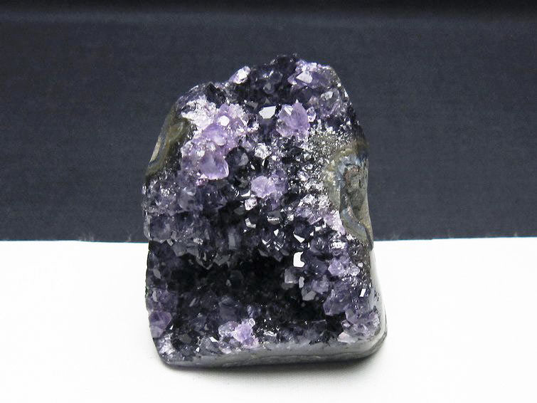 アメジスト クラスター 原石 ウルグアイ産 amethyst 一点物 182-7568
