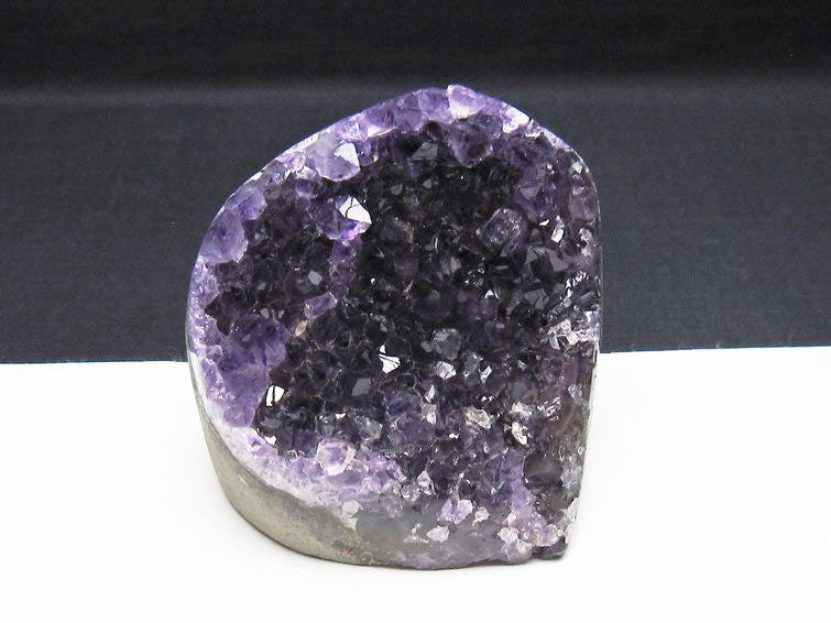 アメジスト クラスター 原石 ウルグアイ産 amethyst 一点物 182-7585