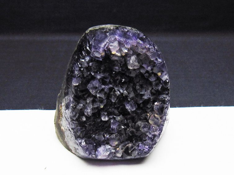 アメジスト クラスター 原石 ウルグアイ産 amethyst 一点物 182-7611