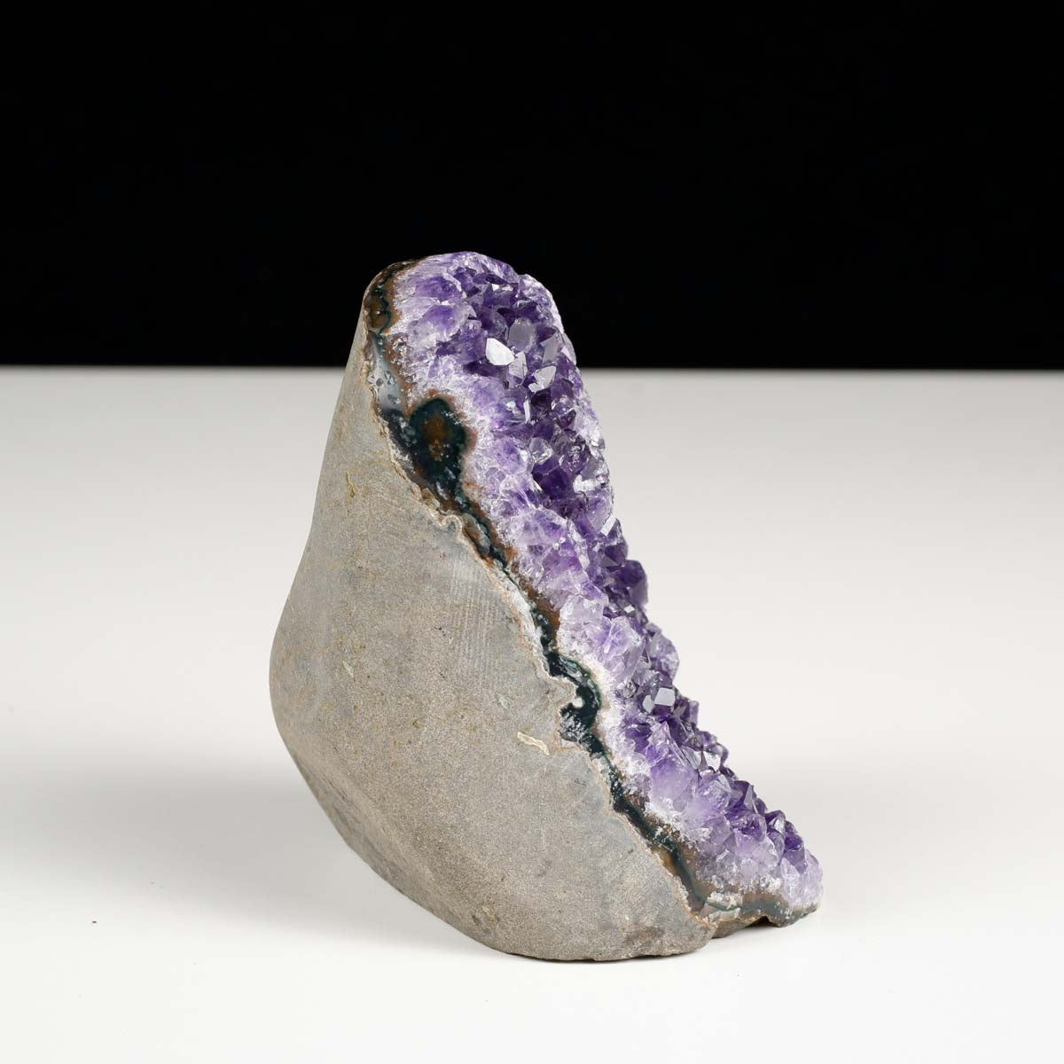 アメジスト クラスター 原石 ウルグアイ産 amethyst 一点物 182-7614