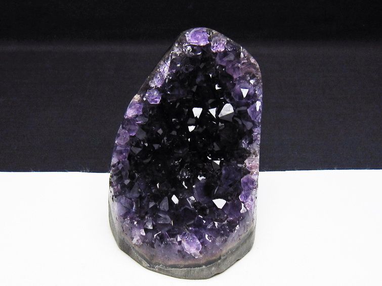 アメジスト クラスター 原石 ウルグアイ産 amethyst 一点物 182-7635