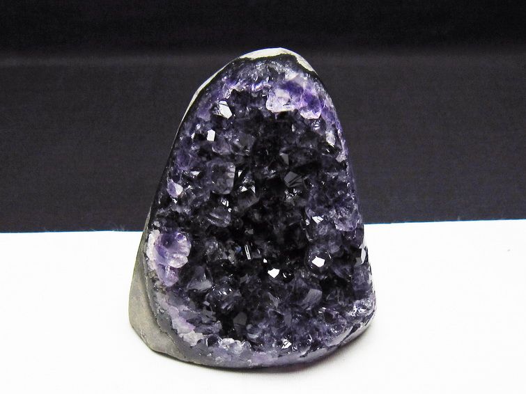 アメジスト クラスター 原石 ウルグアイ産 amethyst 一点物 182-7642