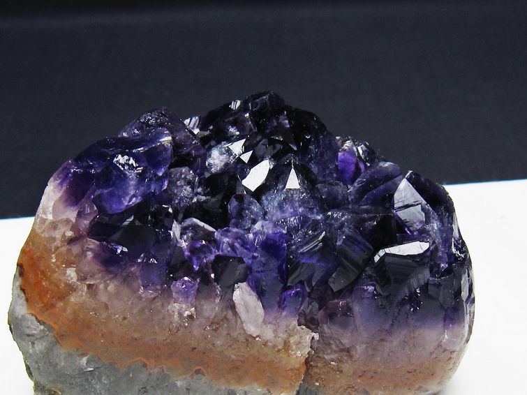 アメジスト クラスター 原石 ウルグアイ産 amethyst 一点物 182-7645