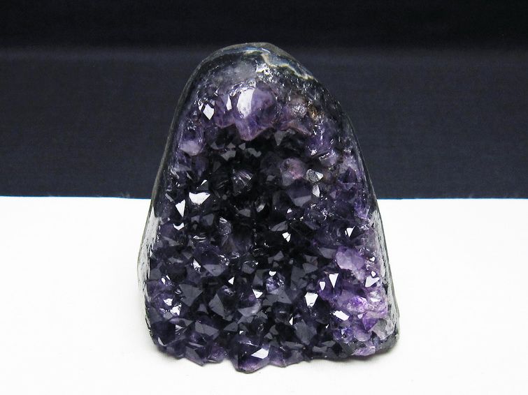 アメジスト クラスター ウルグアイ産 原石 amethyst 一点物 182-7742