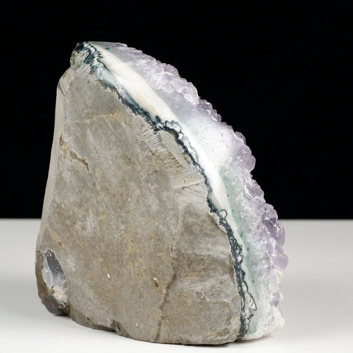 1.6Kg アメジスト クラスター ウルグアイ産 原石 amethyst 一点物 182-7791