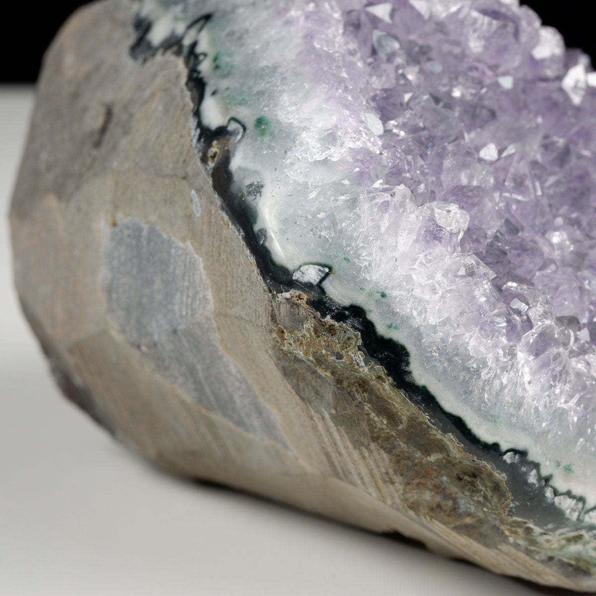 1.6Kg アメジスト クラスター ウルグアイ産 原石 amethyst 一点物 182-7791