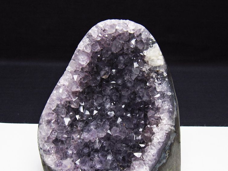 アメジスト クラスター ウルグアイ産 原石 amethyst 一点物 182-7810