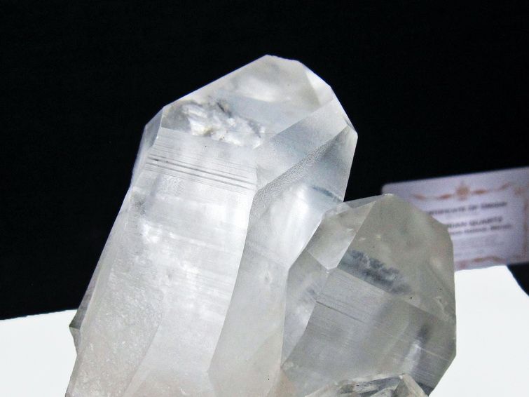 水晶クラスター 1Kg 原石 ブラジル ミナスジェライス州 コリント産 一点物 台座付属 レムリアンシード 182-8087