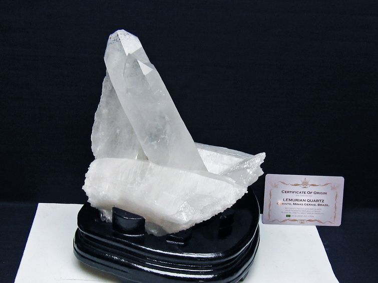 水晶クラスター 1.9Kg 原石 ブラジル ミナスジェライス州 コリント産 一点物 台座付属 レムリアンシード 182-8101