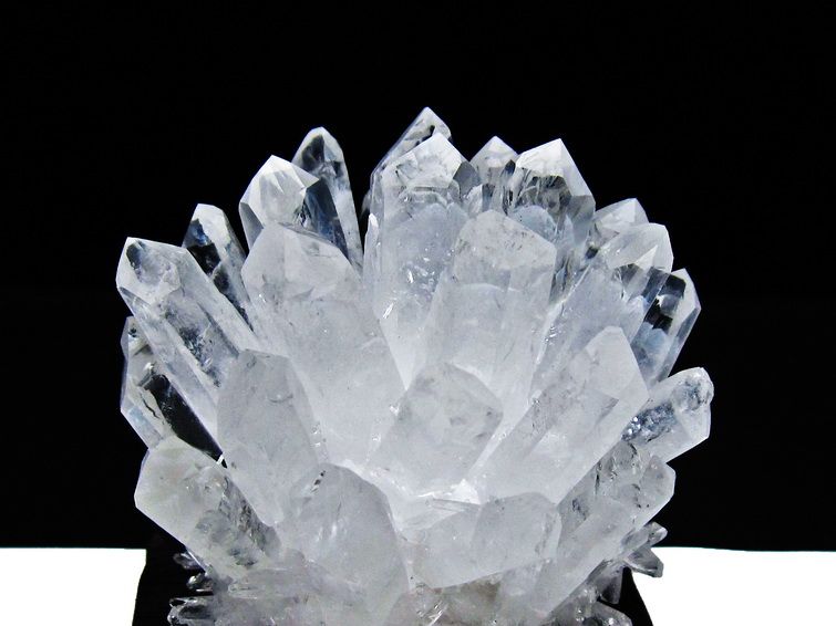 水晶 クラスター 水晶 原石 台座付属 一点物 182-8322 [sold out]