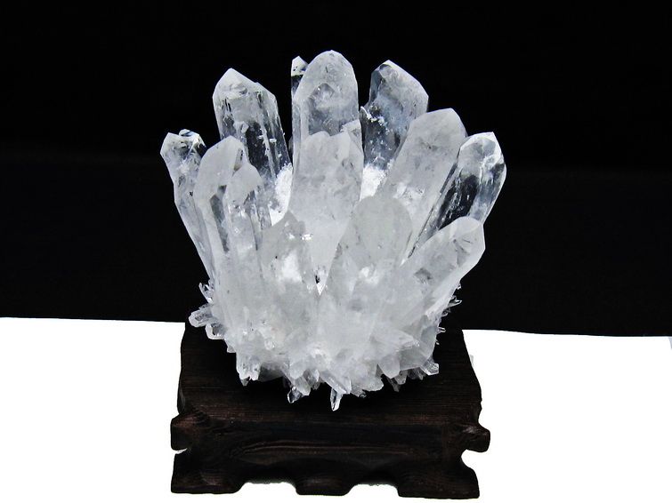 水晶 クラスター 水晶 原石 台座付属 一点物 182-8323 [sold out]