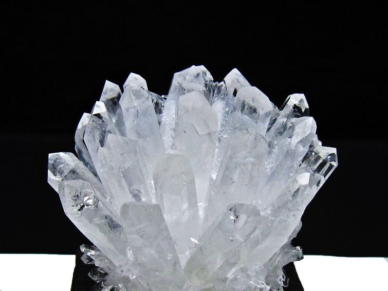 水晶 クラスター 水晶 原石 台座付属 一点物 182-8325 [sold out]