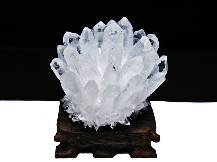 水晶 クラスター 水晶 原石 台座付属 一点物 182-8331 [sold out]