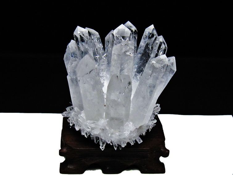 水晶 クラスター 水晶 原石 台座付属 一点物 182-8333 [sold out]