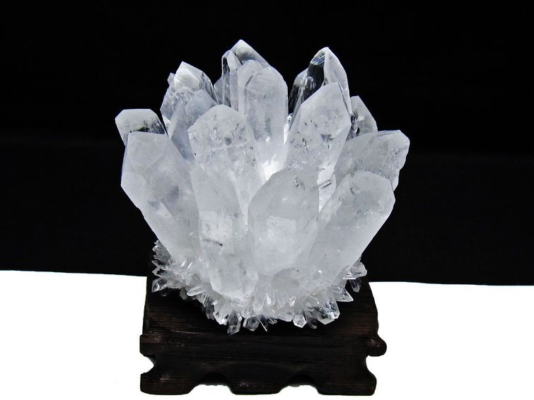 水晶 クラスター 水晶 原石 台座付属 一点物 182-8335 [sold out]