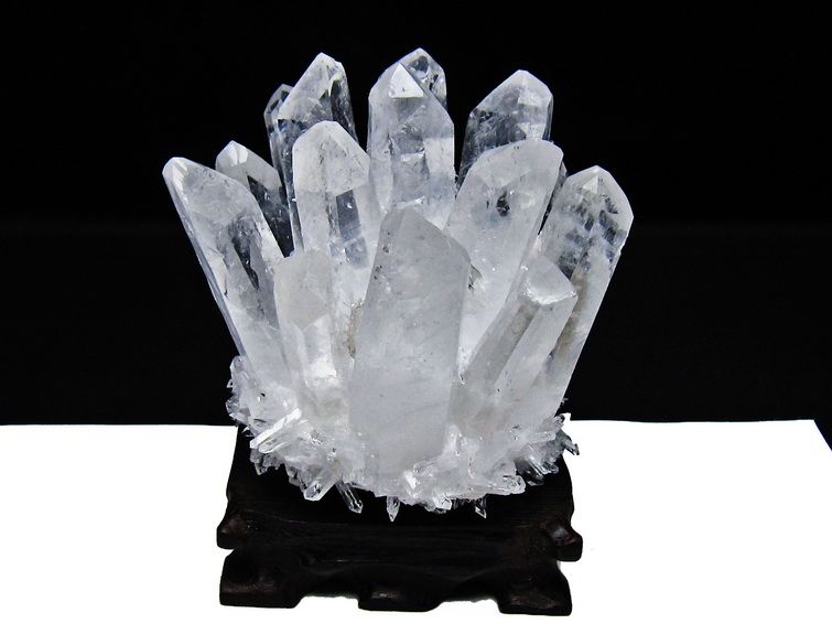 水晶 クラスター 水晶 原石 台座付属 一点物 182-8352 [sold out]