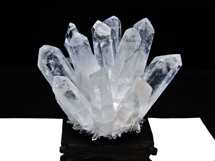 水晶 クラスター 水晶 原石 台座付属 一点物 182-8356[sold out]