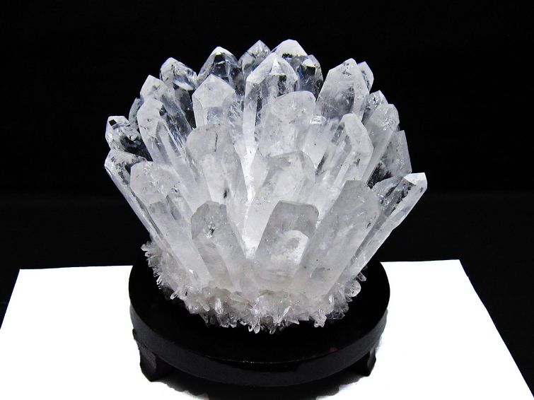 1.3Kg 水晶 クラスター 水晶 原石 台座付属 一点物 182-8372 【sold out】