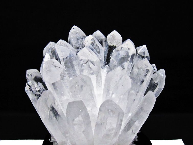 1.7Kg 水晶 クラスター 水晶 原石 台座付属 一点物 182-8374