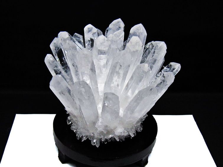 1.4Kg 水晶 クラスター 水晶 原石 台座付属 一点物 182-8384