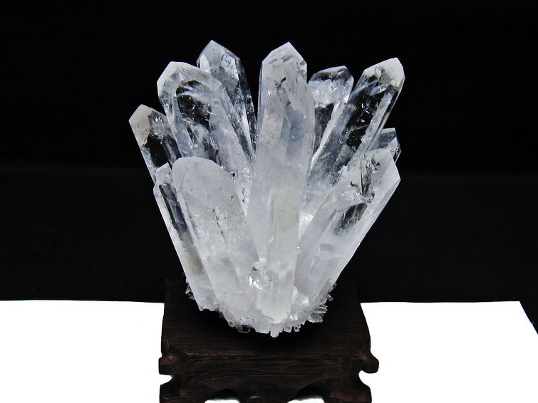 水晶 クラスター 水晶 原石 台座付属 一点物 182-8392 [sold out]