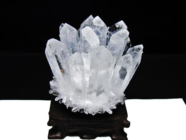 水晶 クラスター 水晶 原石 台座付属 一点物 182-8393 [sold out]