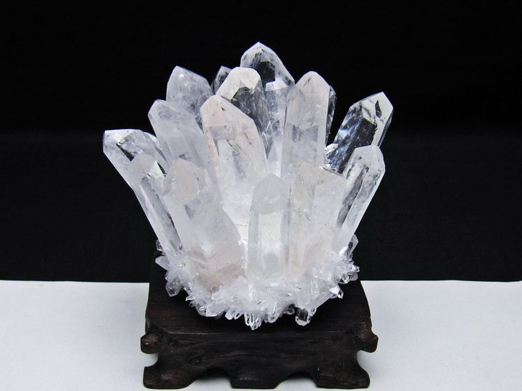 水晶 クラスター 水晶 原石 台座付属 一点物 182-8570