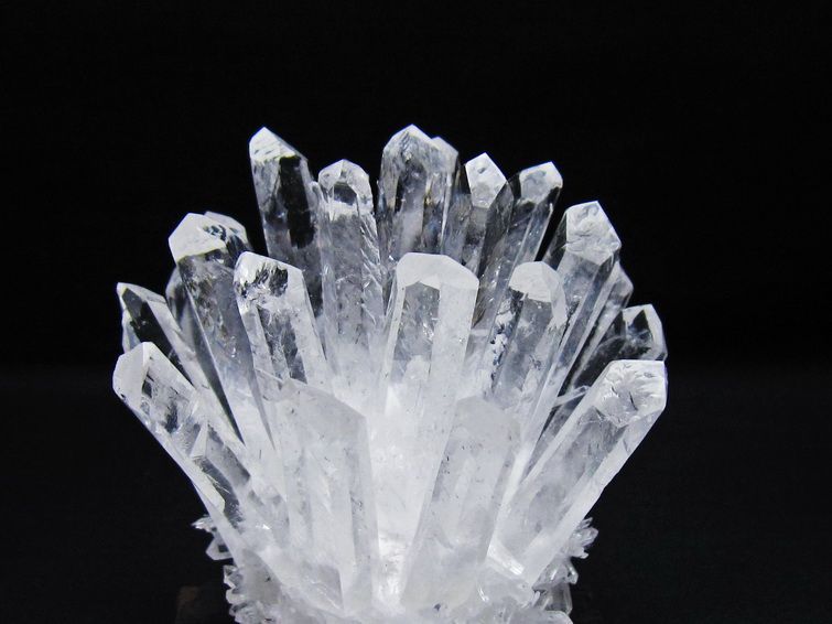 水晶 クラスター 水晶 原石 台座付属 一点物 182-8575