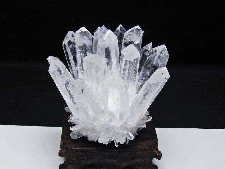 水晶 クラスター 水晶 原石 台座付属 一点物 182-8576