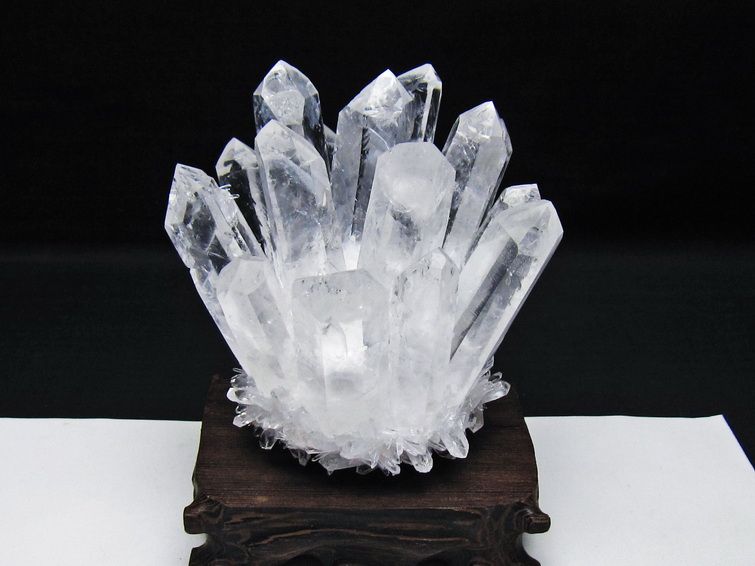 水晶 クラスター 水晶 原石 台座付属 一点物 182-8591
