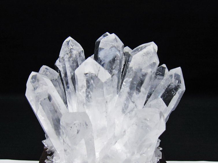 水晶 クラスター 水晶 原石 台座付属 一点物 182-8593