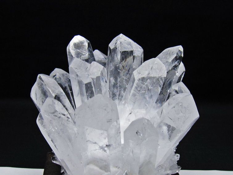 水晶 クラスター 水晶 原石 台座付属 一点物 182-8595