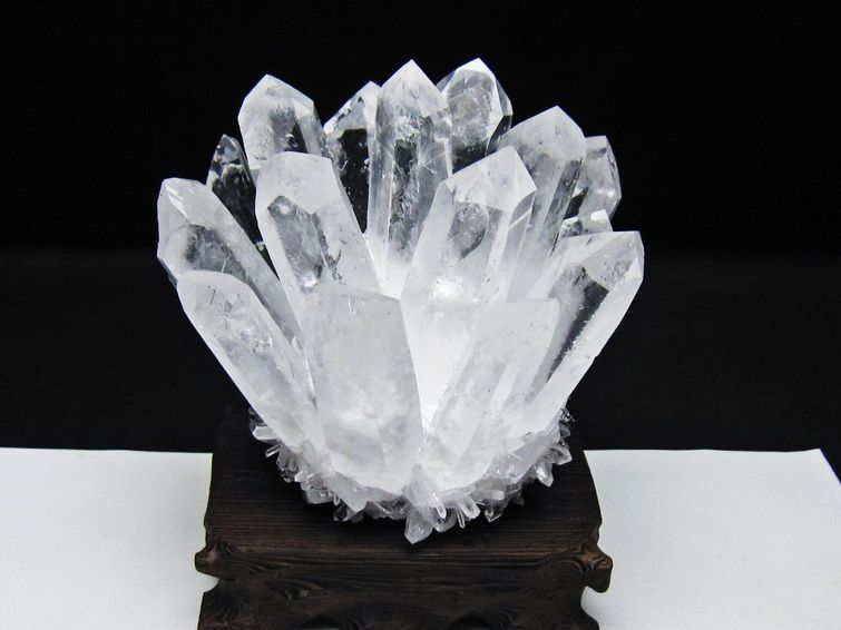 水晶 クラスター 水晶 原石 台座付属 一点物 182-8598