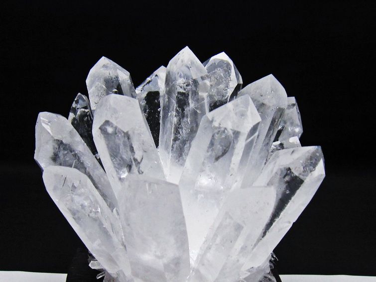 水晶 クラスター 水晶 原石 台座付属 一点物 182-8598