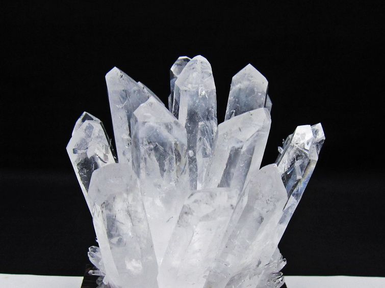 水晶 クラスター 水晶 原石 台座付属 一点物 182-8600