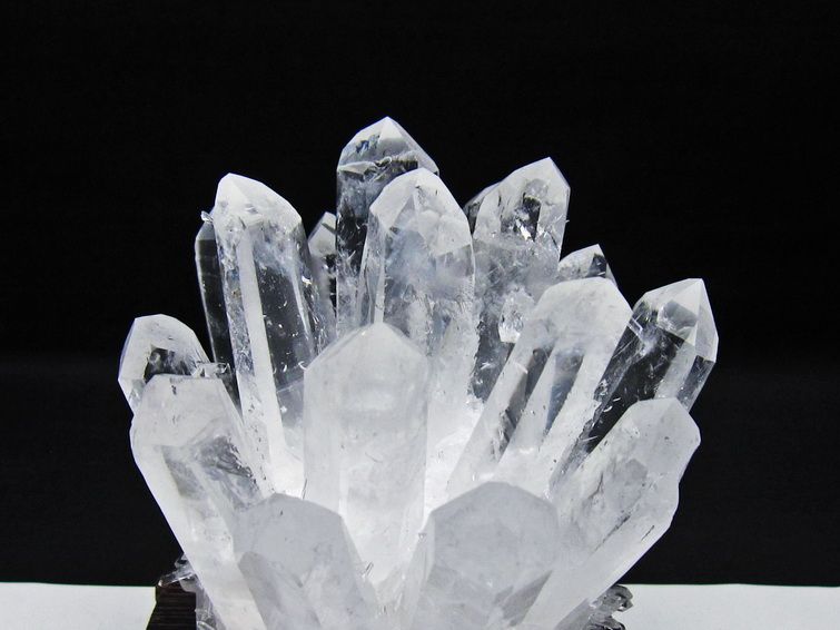 水晶 クラスター 水晶 原石 台座付属 一点物 182-8603