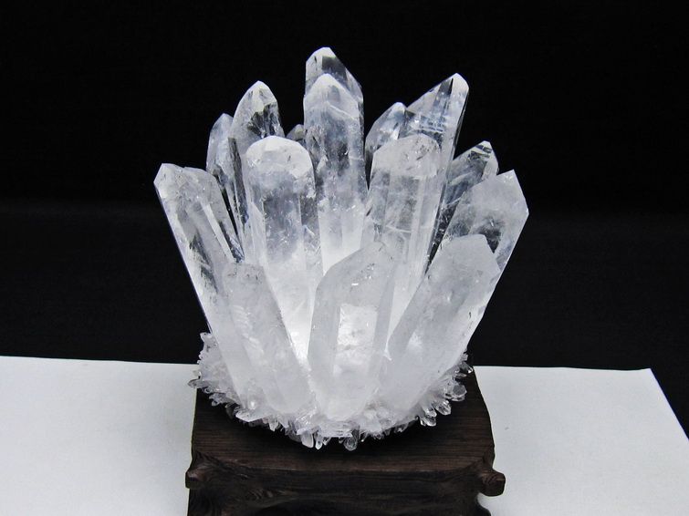 水晶 クラスター 水晶 原石 台座付属 一点物 182-8605