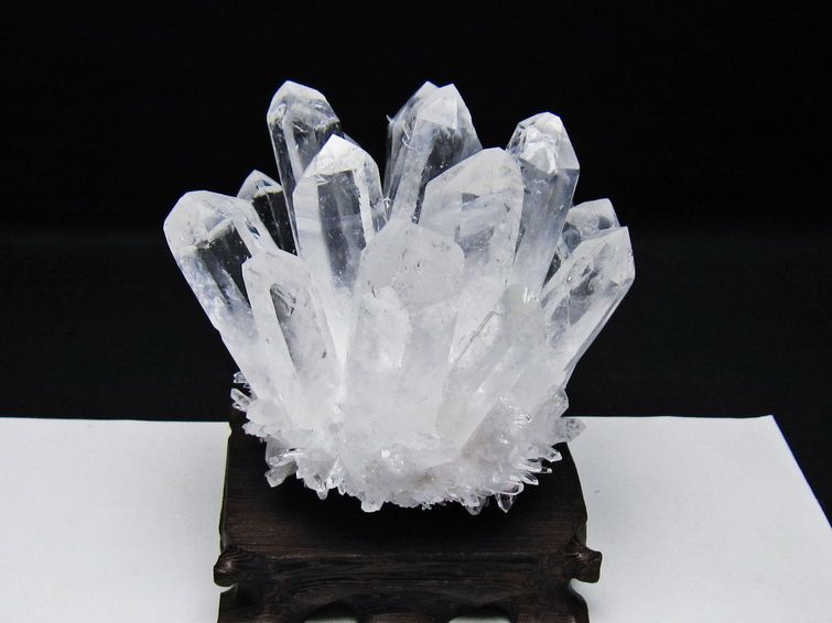 水晶 クラスター 水晶 原石 台座付属 一点物 182-8606