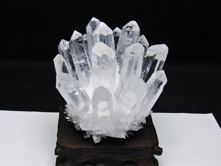 水晶 クラスター 水晶 原石 台座付属 一点物 182-8607
