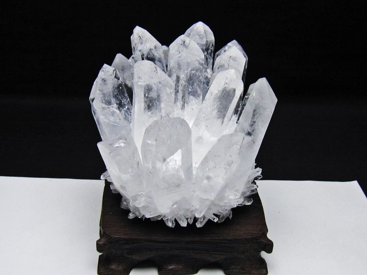 水晶 クラスター 水晶 原石 台座付属 一点物 182-8608