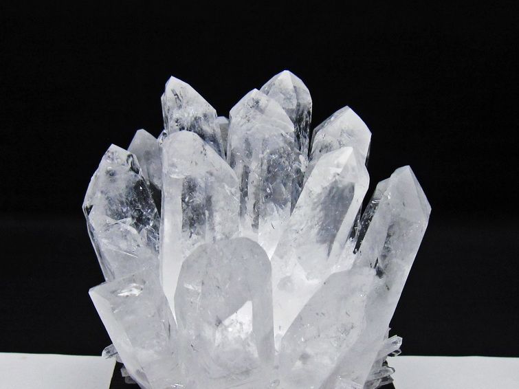 水晶 クラスター 水晶 原石 台座付属 一点物 182-8608