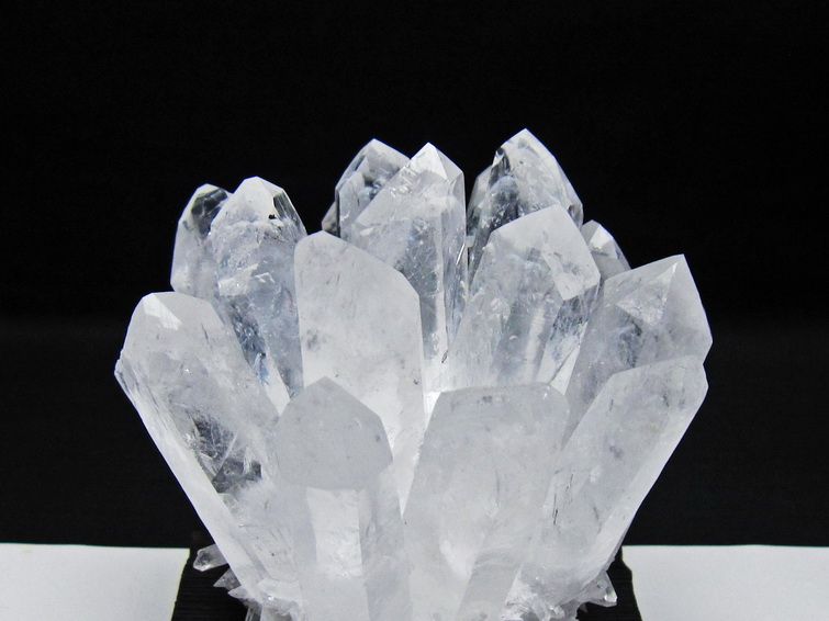 水晶 クラスター 水晶 原石 台座付属 一点物 182-8611