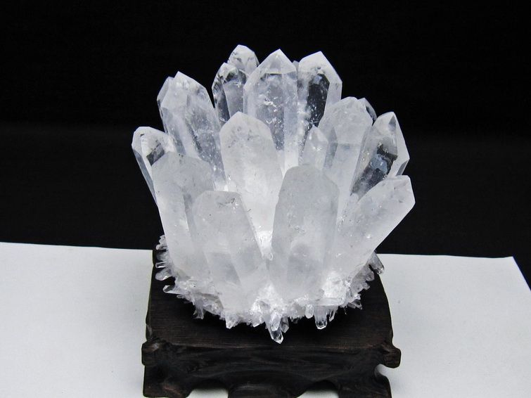 水晶 クラスター 水晶 原石 台座付属 一点物 182-8614