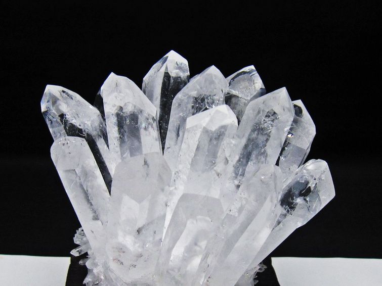 水晶 クラスター 水晶 原石 台座付属 一点物 182-8623