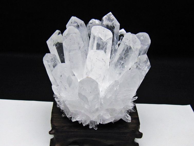 水晶 クラスター 水晶 原石 台座付属 一点物 182-8625