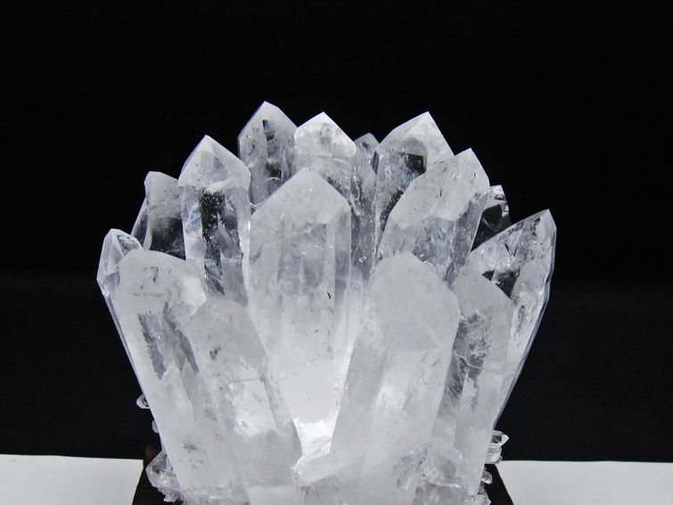 水晶 クラスター 水晶 原石 台座付属 一点物 182-8626