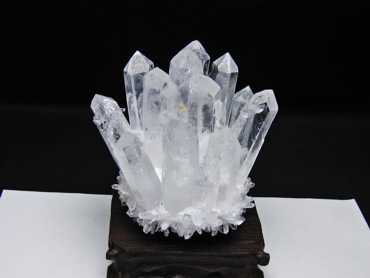 水晶 クラスター 水晶 原石 台座付属 一点物 182-8627