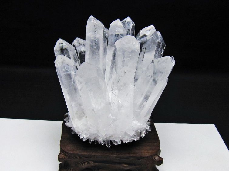 水晶 クラスター 水晶 原石 台座付属 一点物 182-8632