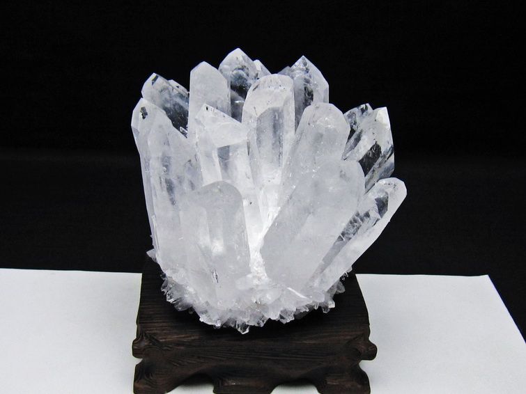 水晶 クラスター 水晶 原石 台座付属 一点物 182-8633